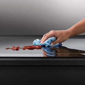 Fisher & Paykel 75cm 4 Zone Ceramic Cooktop