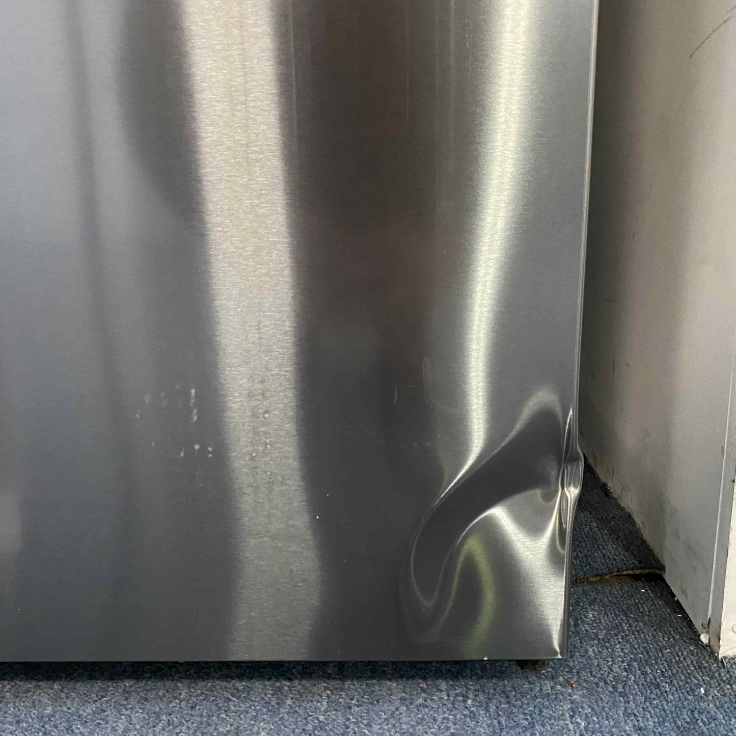 Hisense 500L PureFlat Bottom Mount Fridge - Dark Steel