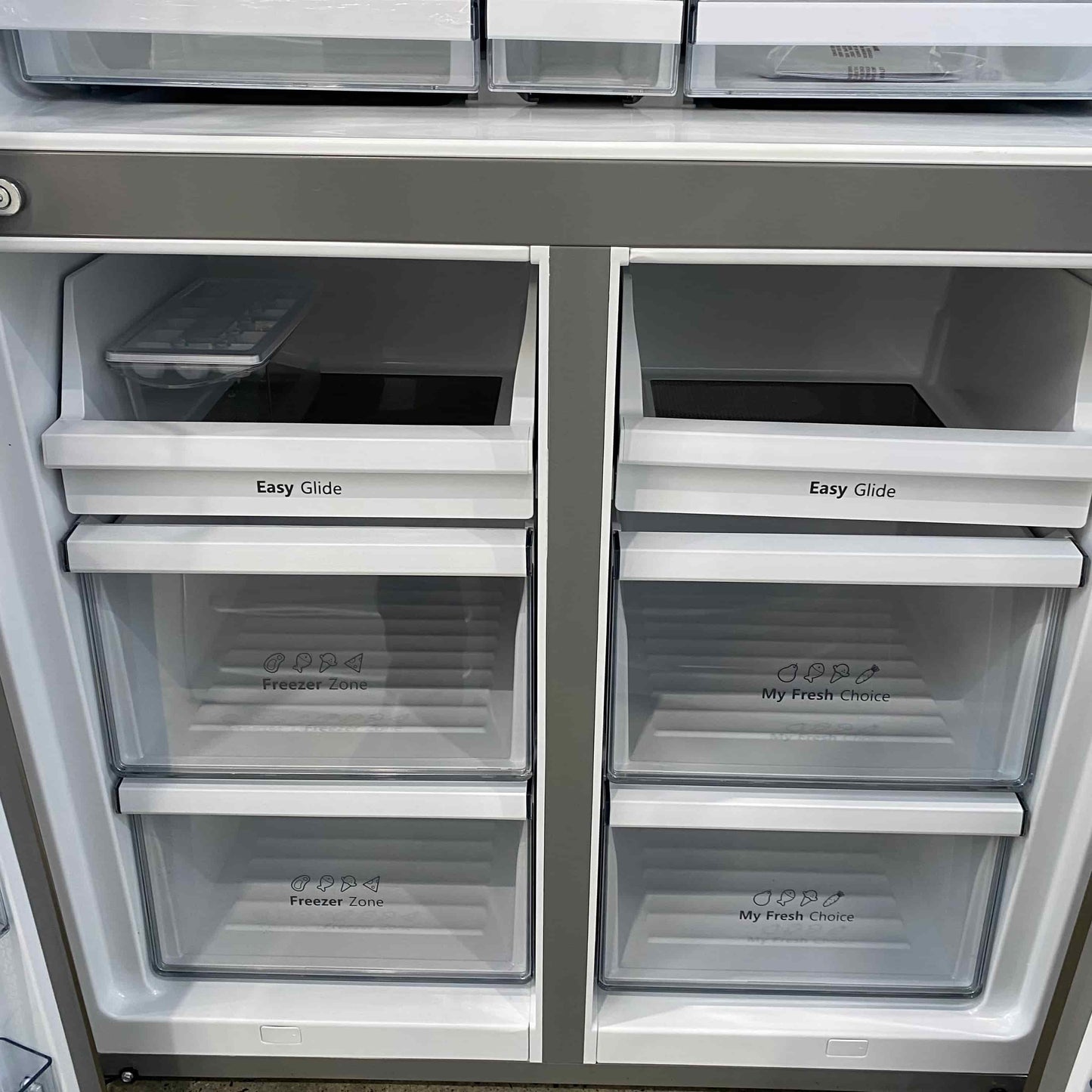 Hisense PureFlat 609 Litre French Door Refrigerator - Stainless Steel