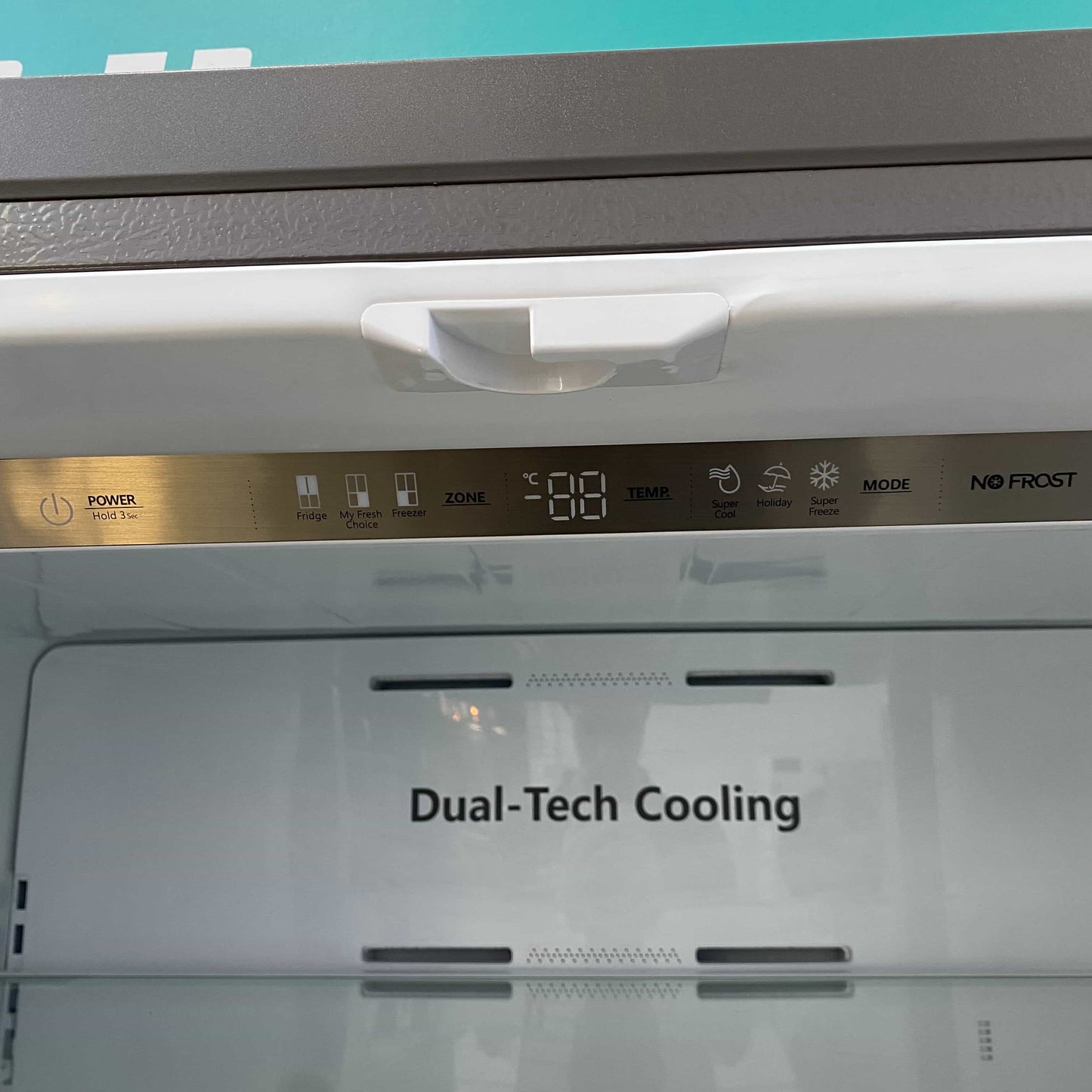 Hisense PureFlat 609 Litre French Door Refrigerator - Stainless Steel