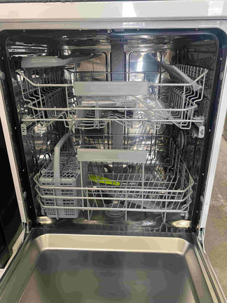 Smeg 60cm Freestanding Dishwasher - White