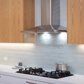Schweigen 90cm Silent Wallmount Rangehood for Moderate Cooking