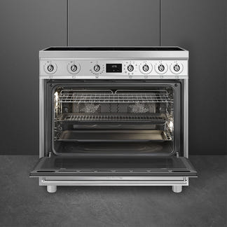 Smeg 90cm Freestanding Cooker with Induction Hob