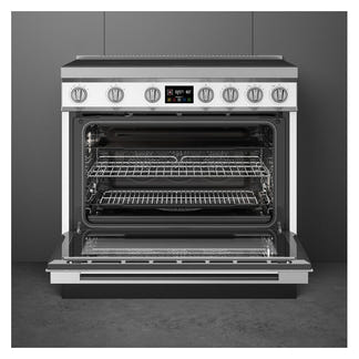Smeg 90cm Portofino Induction Pyrolytic Freestanding Oven - White