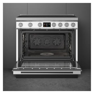 Smeg 90cm Portofino Induction Pyrolytic Freestanding Oven - White