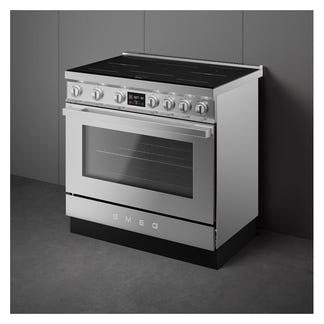 Smeg 90cm Portofino Induction Pyrolytic Freestanding Oven - Stainless Steel