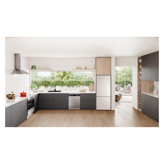 Westinghouse 425L Bottom Mount Fridge Freezer - White