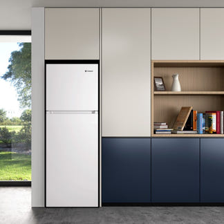 Westinghouse 312L Top Mount Refrigerator Reversible Door