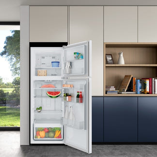 Westinghouse 431L Top Mount Refrigerator