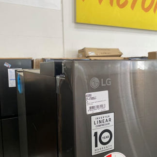 LG 642 Litre  French Door Refrigerator with InstaView - Black Stainless Steel