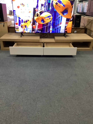 Tauris Lowline Split 1600-2500mm Entertainment Unit - Light Oak/White
