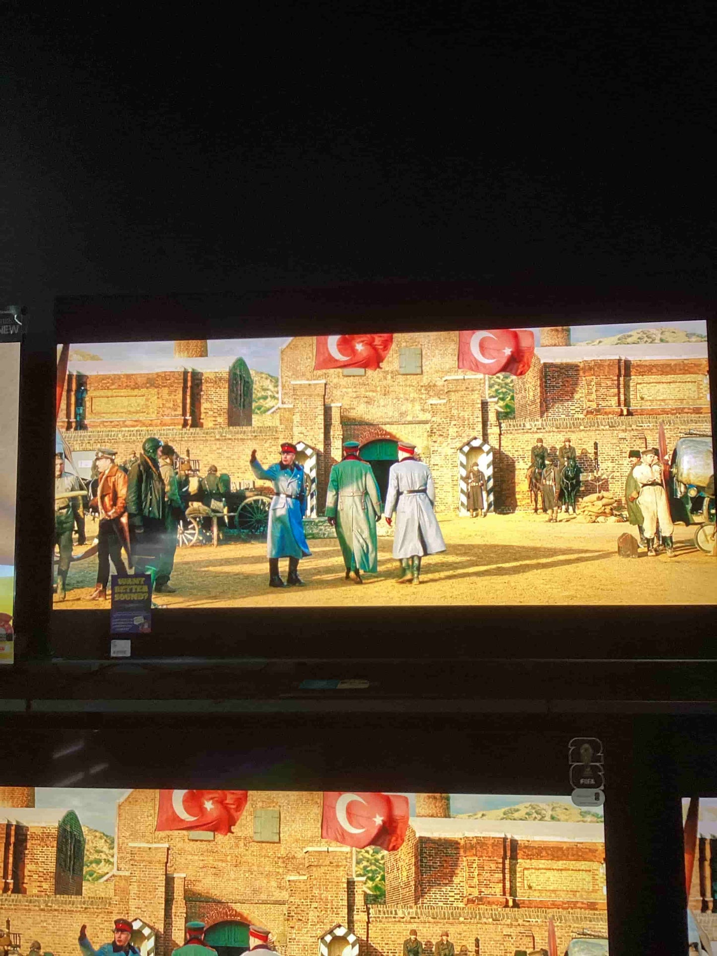 Hisense 75" U7QAU Smart 4K ULED Mini-LED TV (2025)
